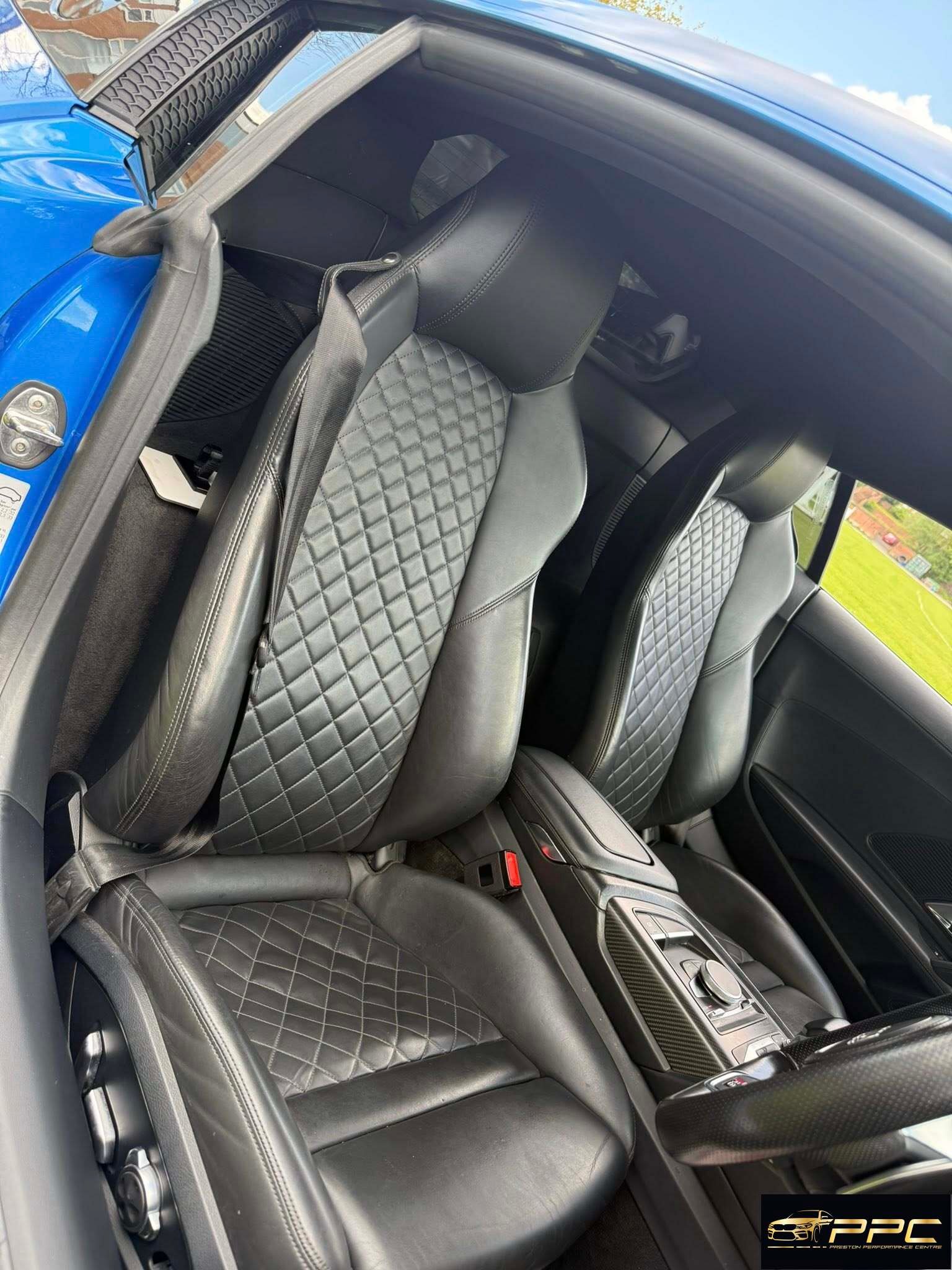 Audi R8 5.2 V10 Plus Carbon Edition Coupe – Mugello Blue - Image 12