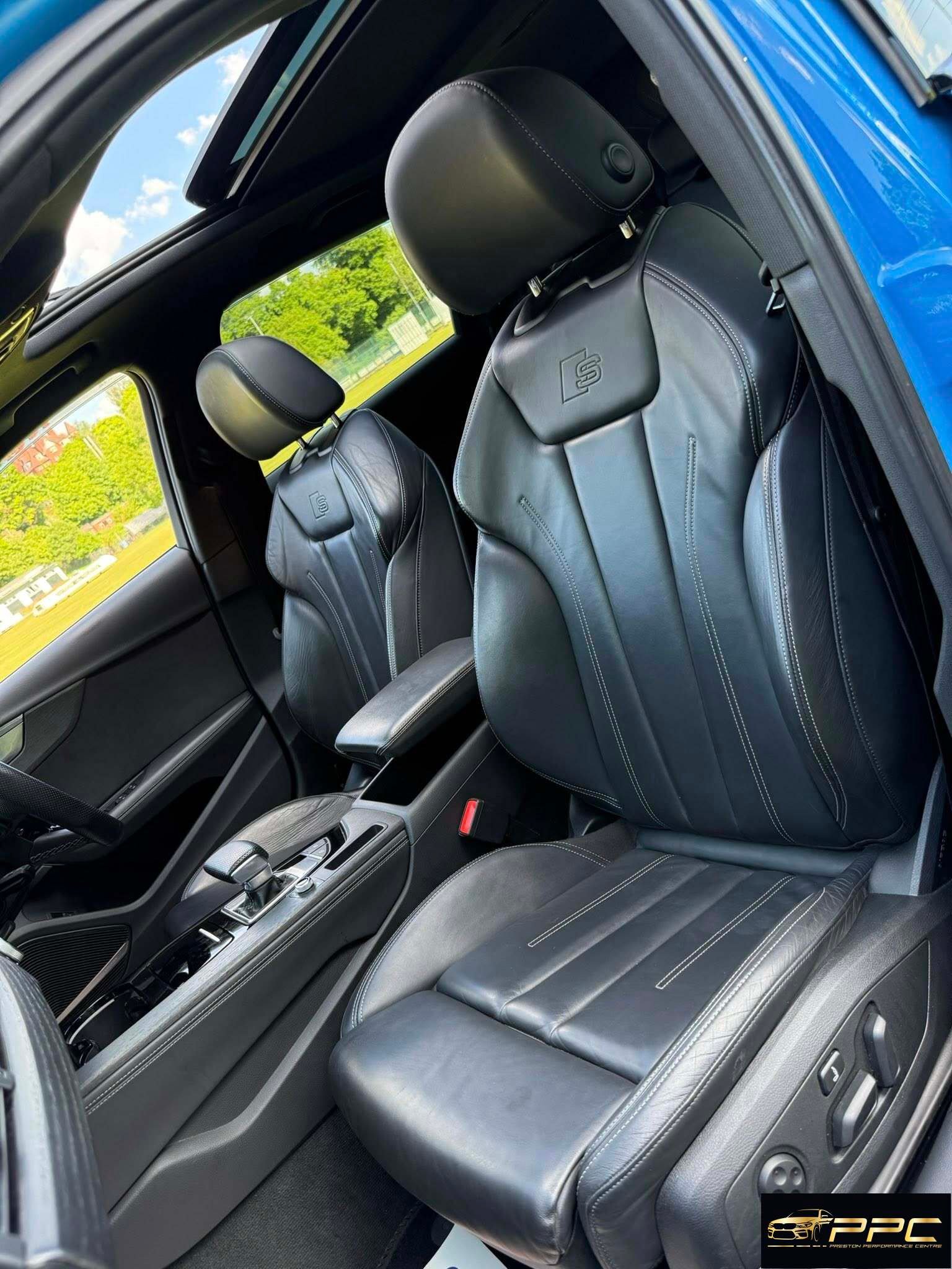 Audi A4 2.0 TFSI Quattro Vorsprung Avant – 2022 Riviera Blue - Image 4