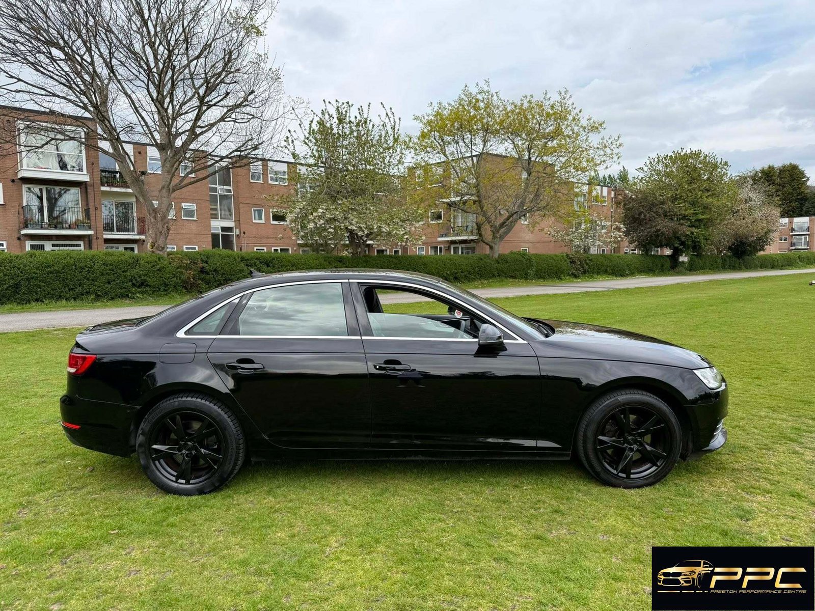 Audi A4 1.4 TFSI Sport Ultra Saloon – 2018 Phantom Black - Image 9