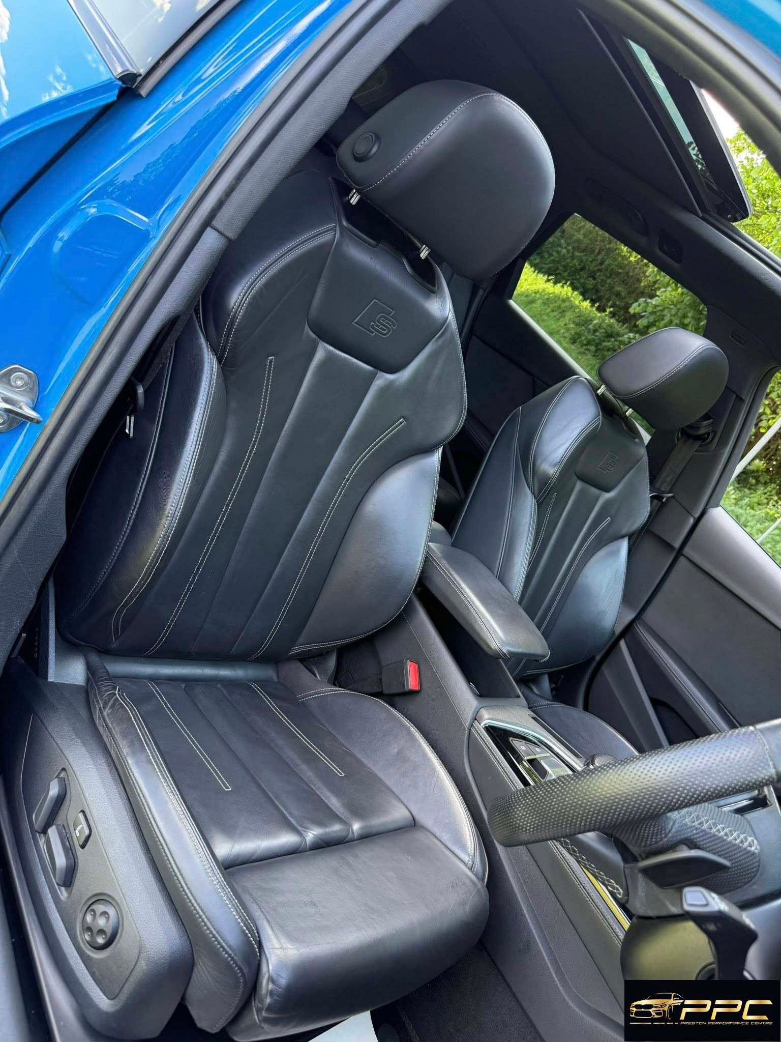 Audi A4 2.0 TFSI Quattro Vorsprung Avant – 2022 Riviera Blue - Image 10