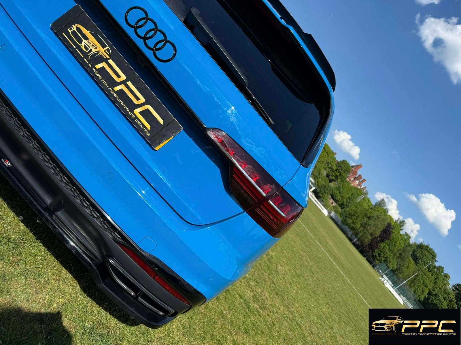 Audi A4 2.0 TFSI Quattro Vorsprung Avant – 2022 Riviera Blue - Image 19