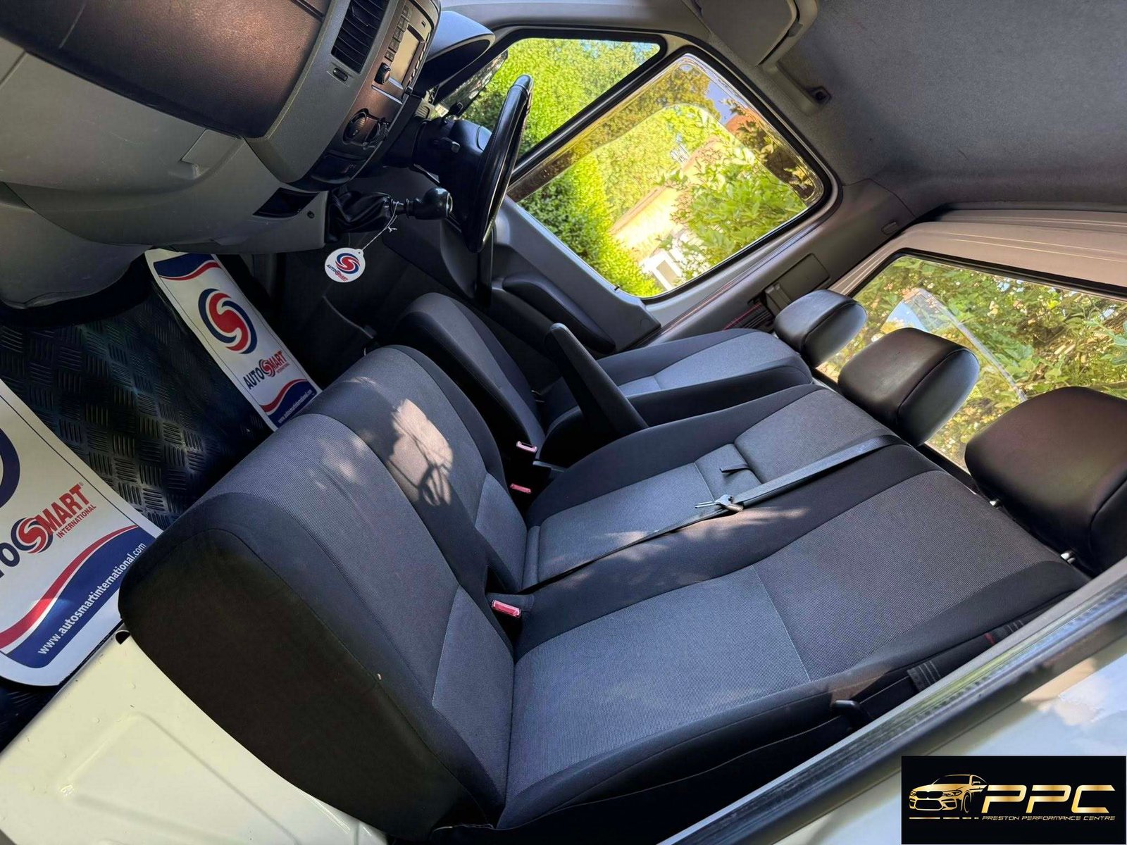 VW Crafter 2.0 TDI Recovery Truck Tilt & Slide – 2015 Ibis White - Image 4