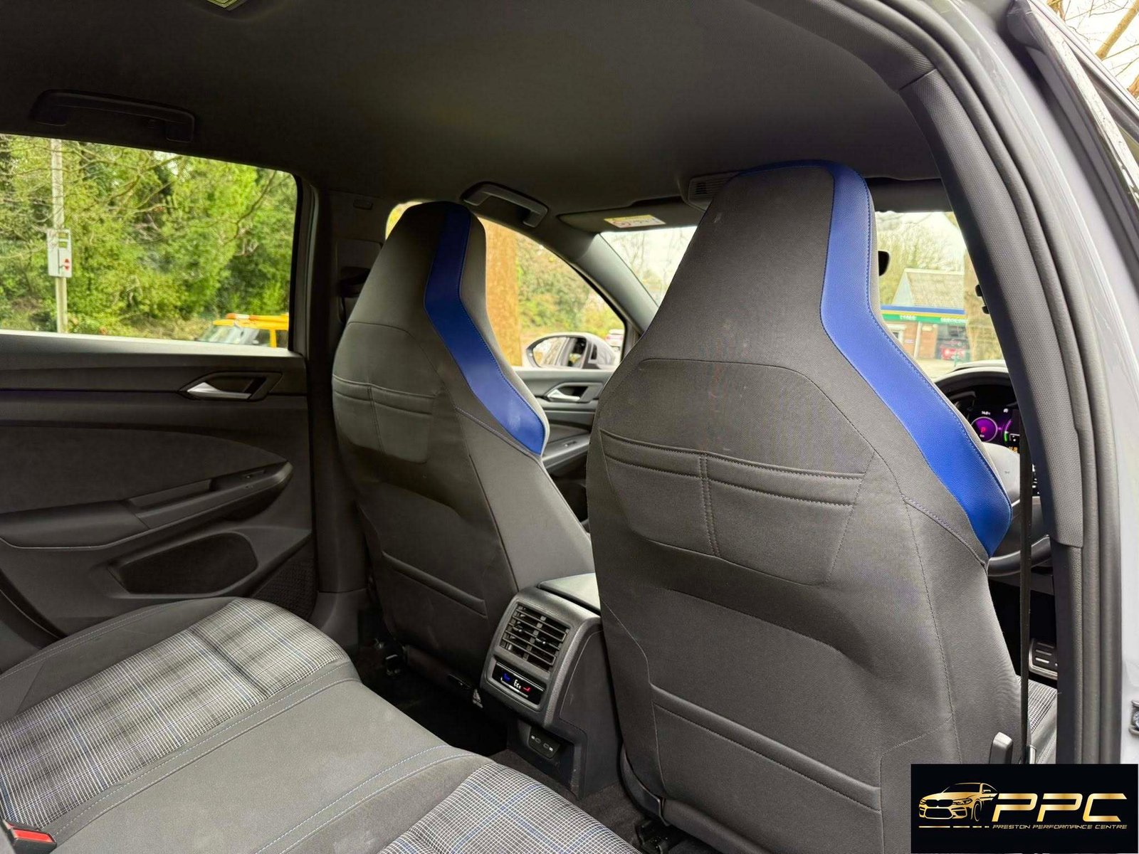 Volkswagen Golf GTE 1.4 TSI Hybrid R-Line Spec – 2023 Moonstone Grey - Image 13