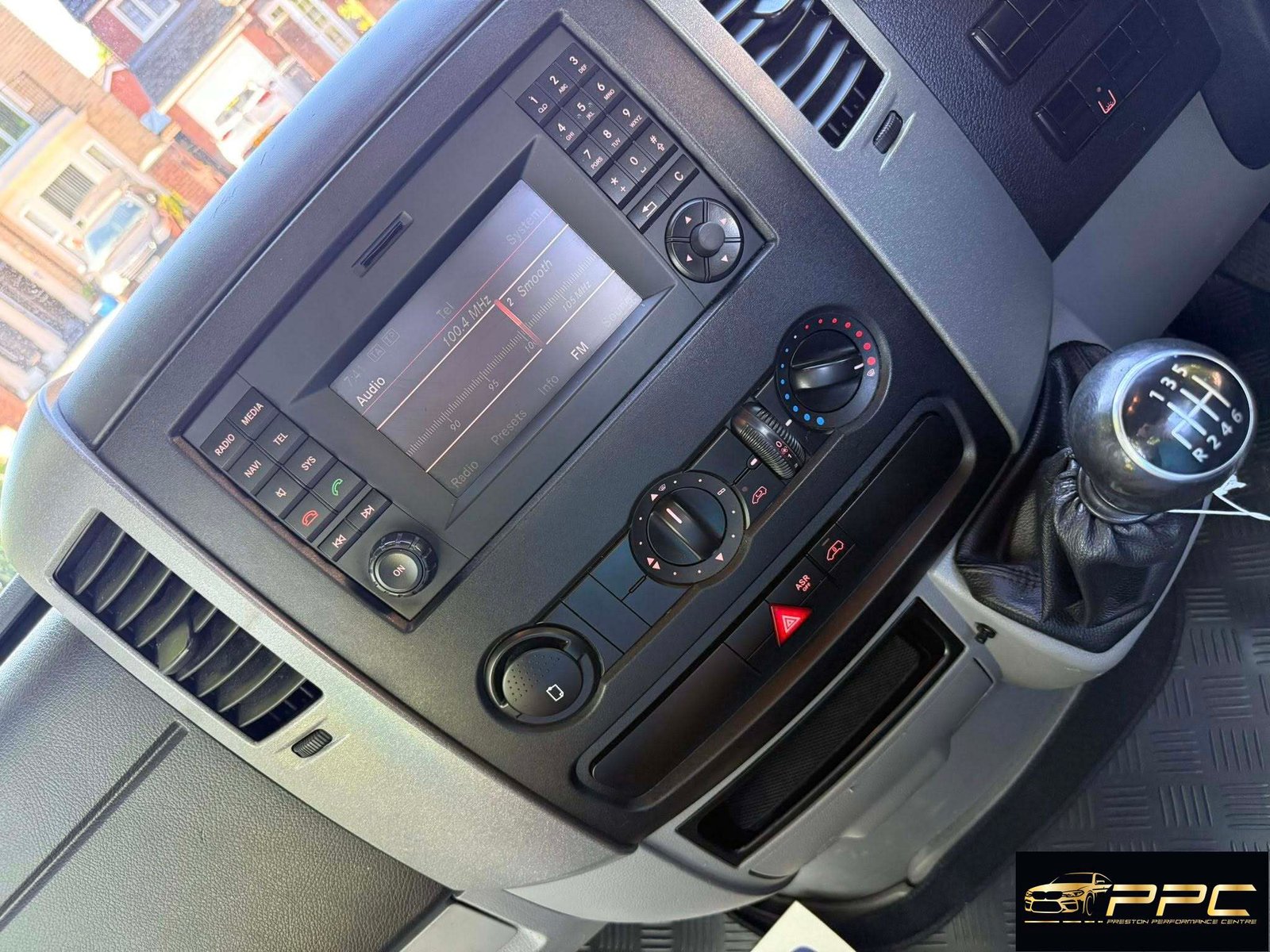 VW Crafter 2.0 TDI Recovery Truck Tilt & Slide – 2015 Ibis White - Image 2