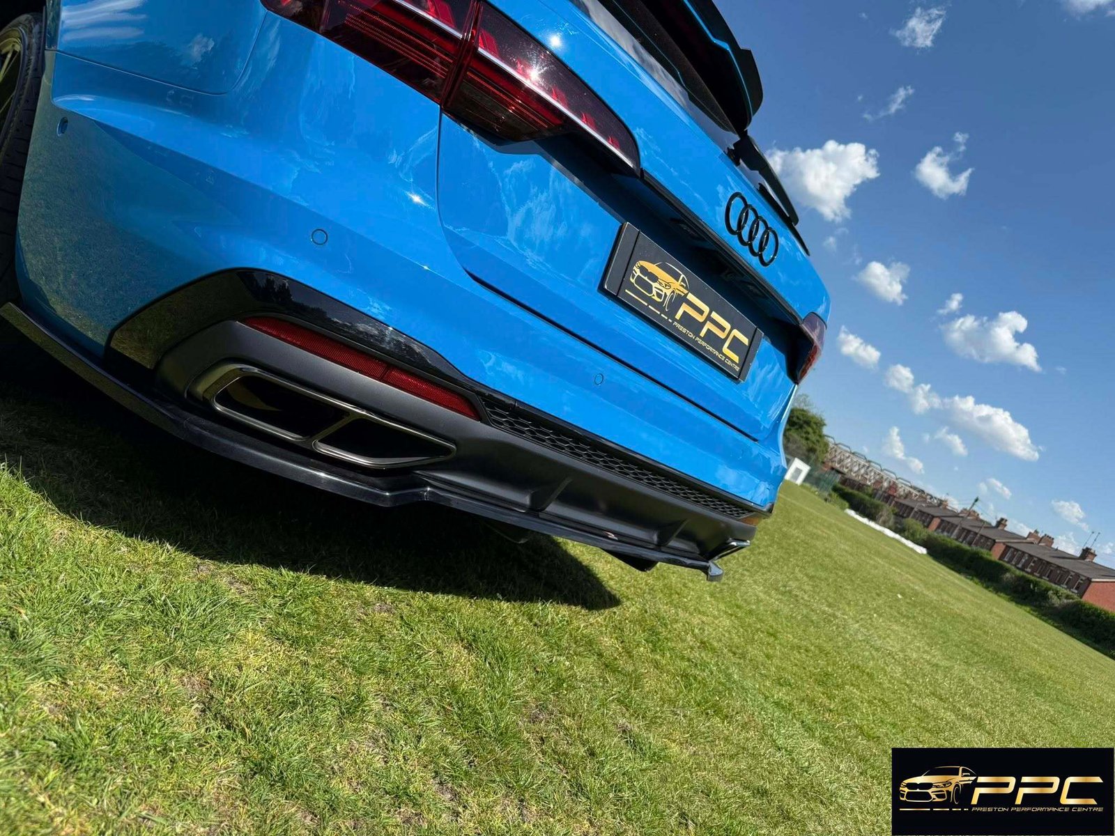 Audi A4 2.0 TFSI Quattro Vorsprung Avant – 2022 Riviera Blue - Image 17