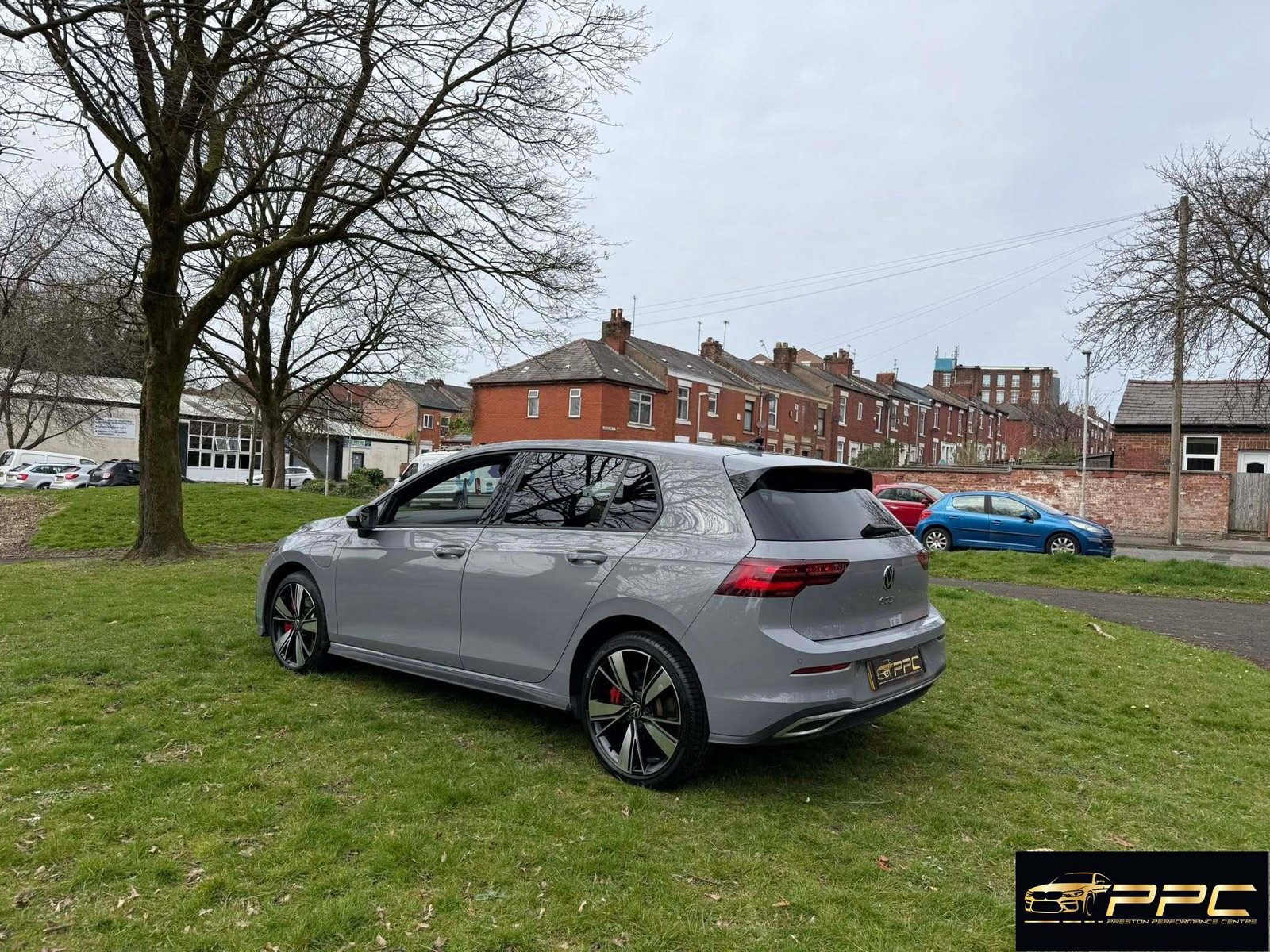 Volkswagen Golf GTE 1.4 TSI Hybrid R-Line Spec – 2023 Moonstone Grey - Image 8