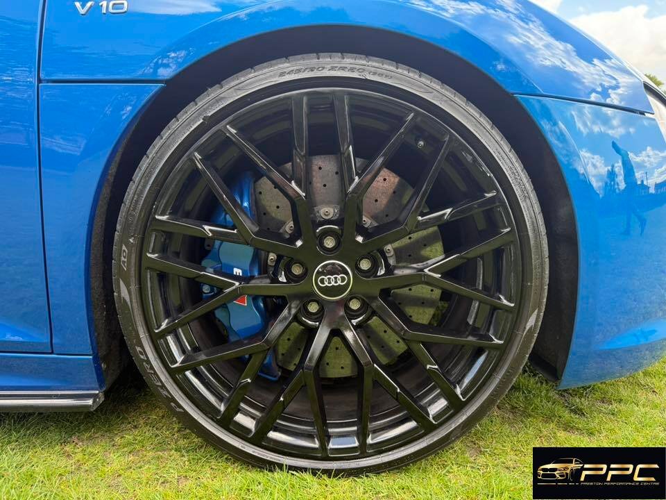 Audi R8 5.2 V10 Plus Carbon Edition Coupe – Mugello Blue - Image 6
