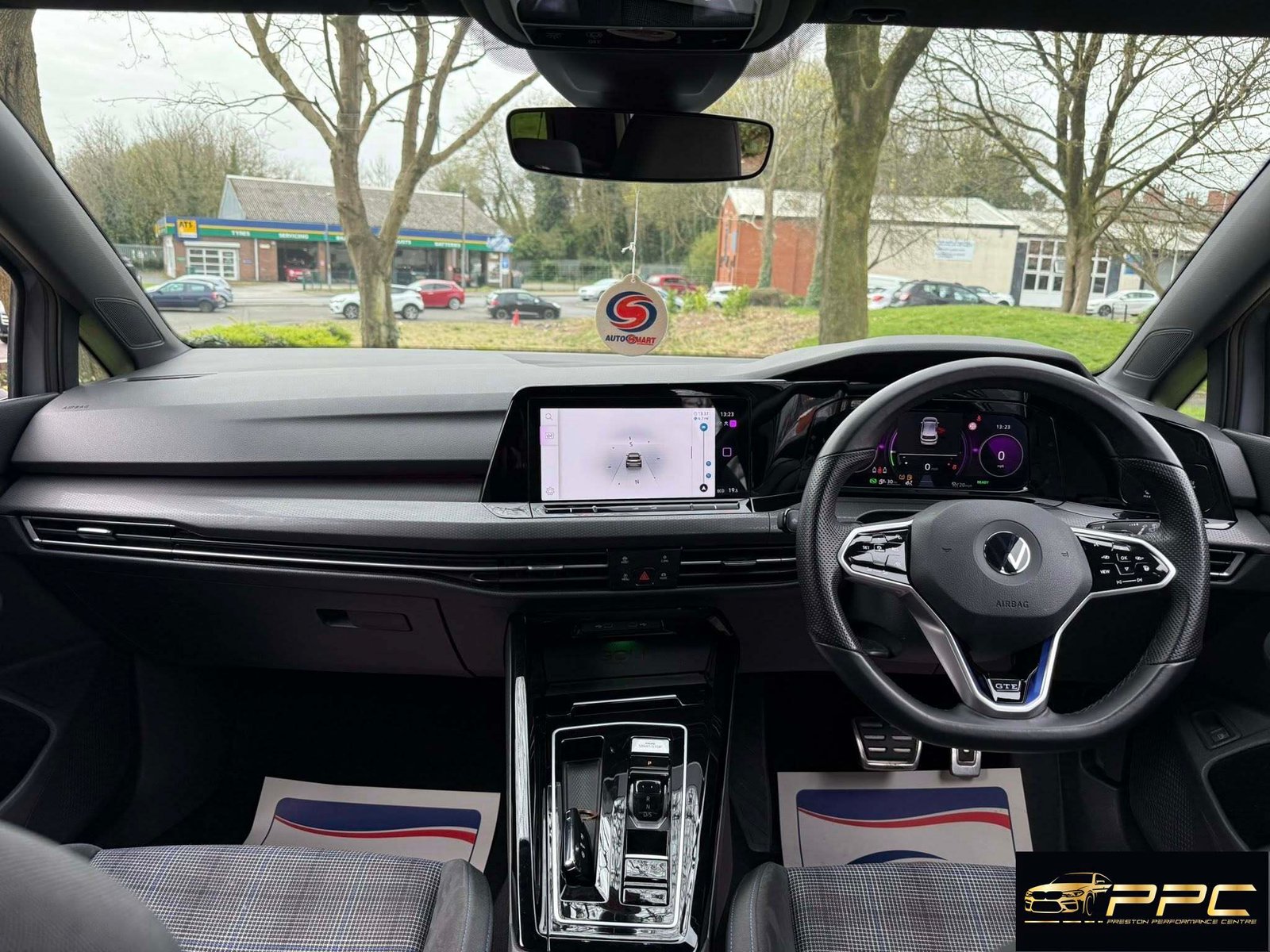 Volkswagen Golf GTE 1.4 TSI Hybrid R-Line Spec – 2023 Moonstone Grey - Image 12