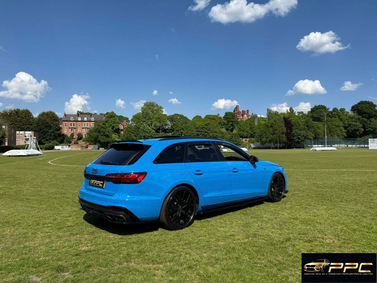 Audi A4 2.0 TFSI Quattro Vorsprung Avant – 2022 Riviera Blue - Image 21
