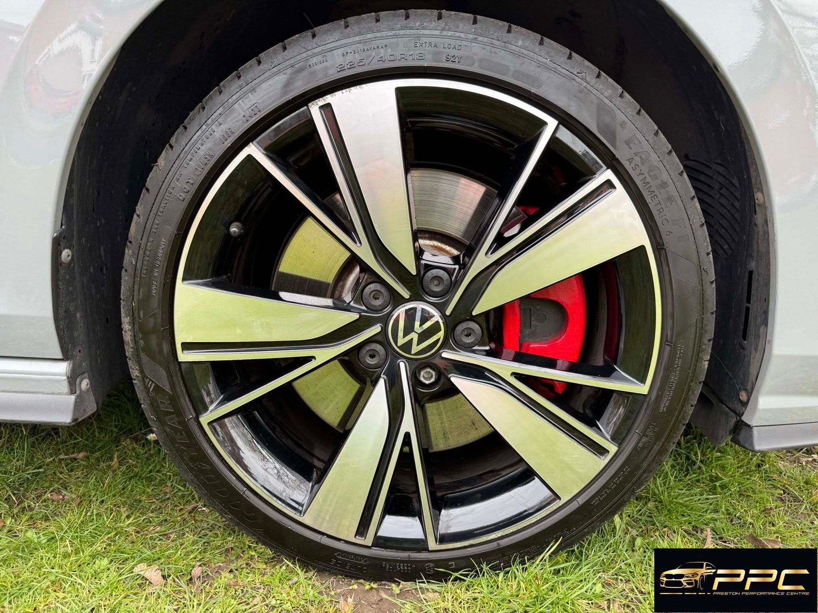 Volkswagen Golf GTE 1.4 TSI Hybrid R-Line Spec – 2023 Moonstone Grey - Image 17