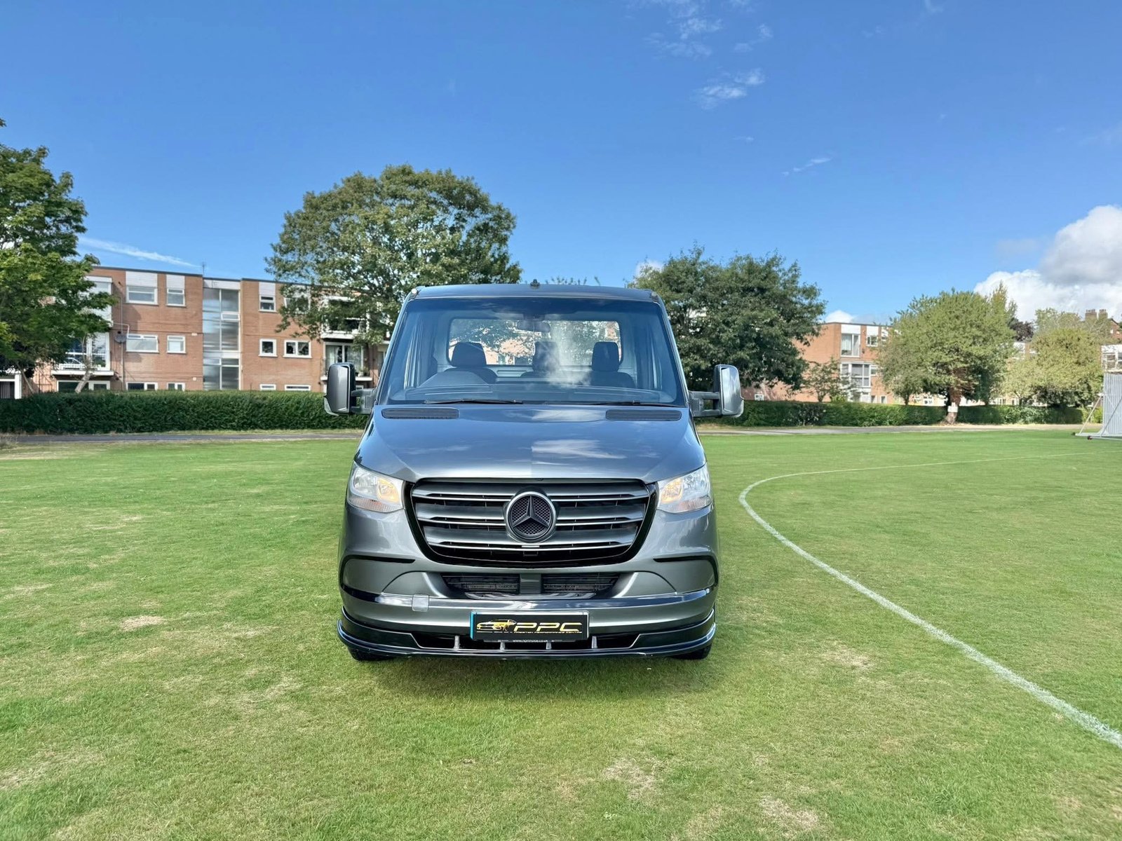 Mercedes Sprinter Recovery Truck AMG Spec - 2019 Metallic Selenite Grey - Image 9