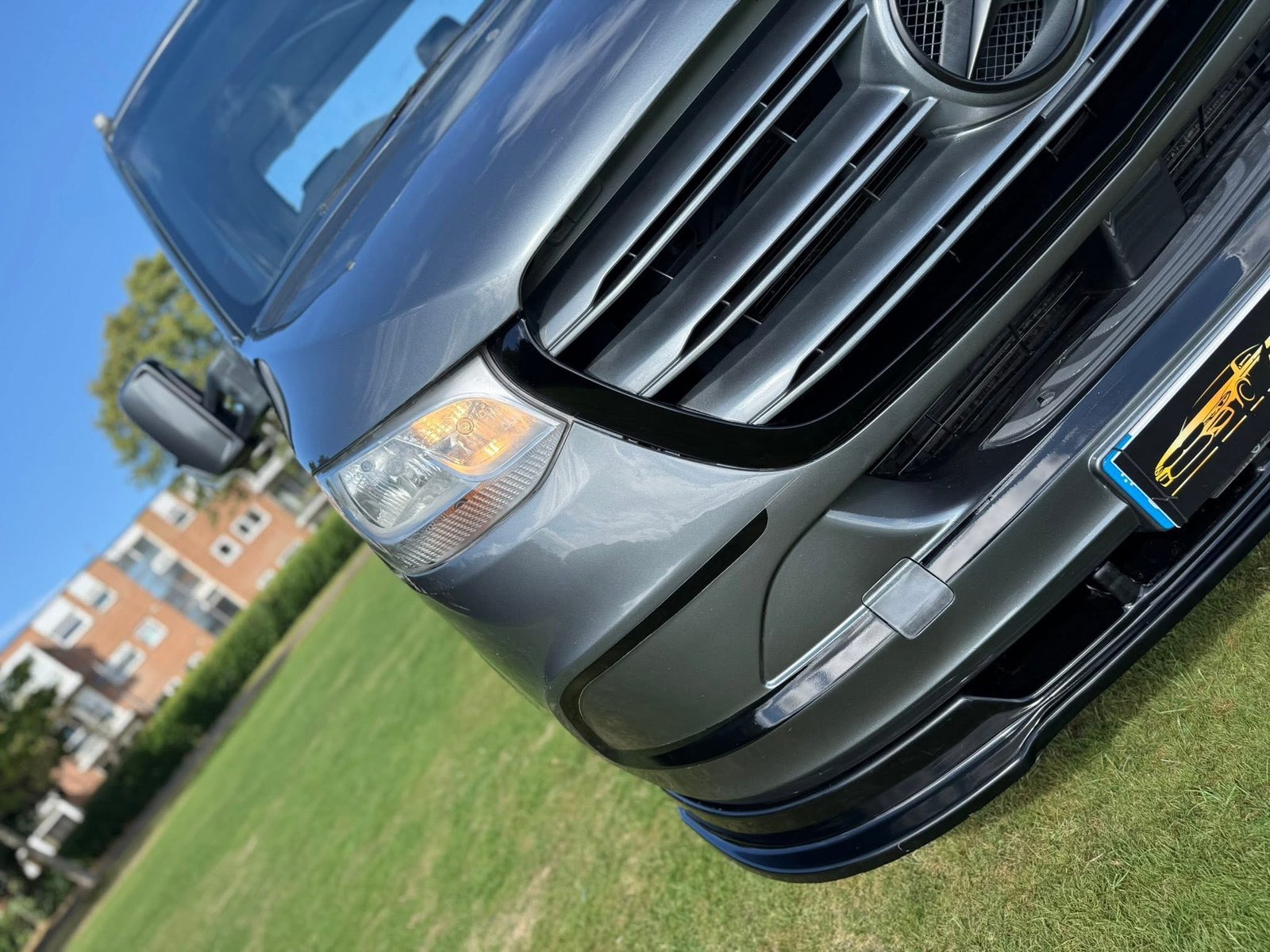 Mercedes Sprinter Recovery Truck AMG Spec - 2019 Metallic Selenite Grey - Image 7