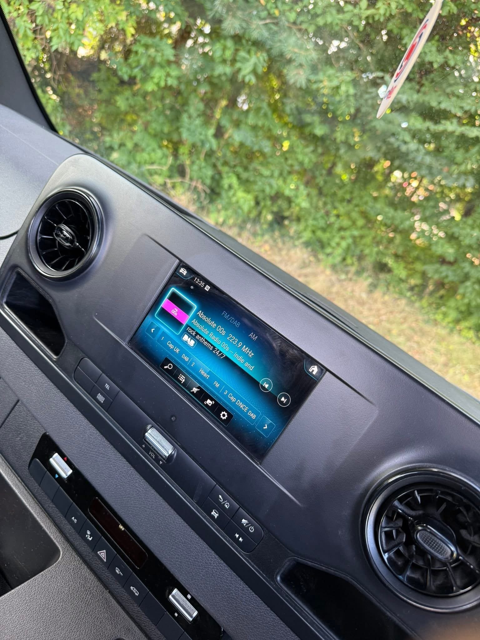 Mercedes Sprinter Recovery Truck AMG Spec - 2019 Metallic Selenite Grey - Image 17